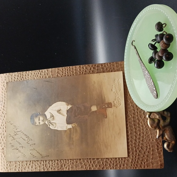 Vintage Photo of Child from Guadalajara, Button/Shoe Hook, 12 Shoe Buttons - Picture 5 of 7